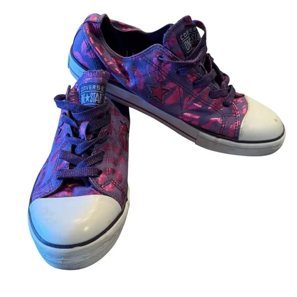 Converse One Star Kids' Size 6 Vibrant Purple and Pink Metallic Kiss Sneakers